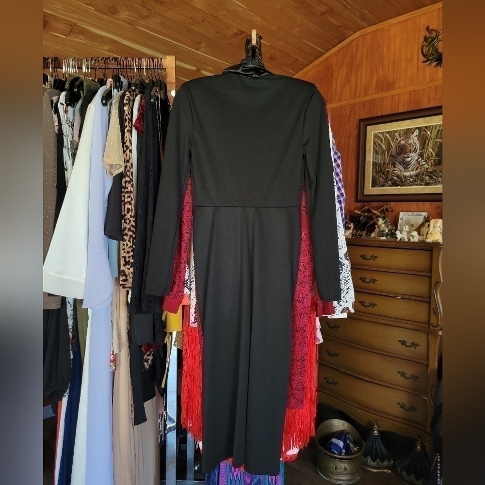 Nwt- CLUB LONDON, Silk Collar Ruched Split Dress. - Picture 4 of 13